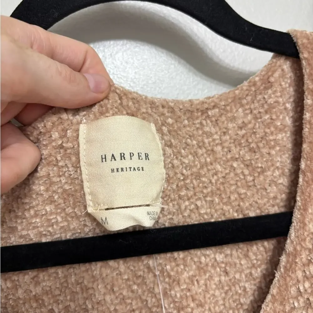NWT Francesca’s Harper Heritage Chenille Knit Crop V-Neck Tan Sweater - Size M